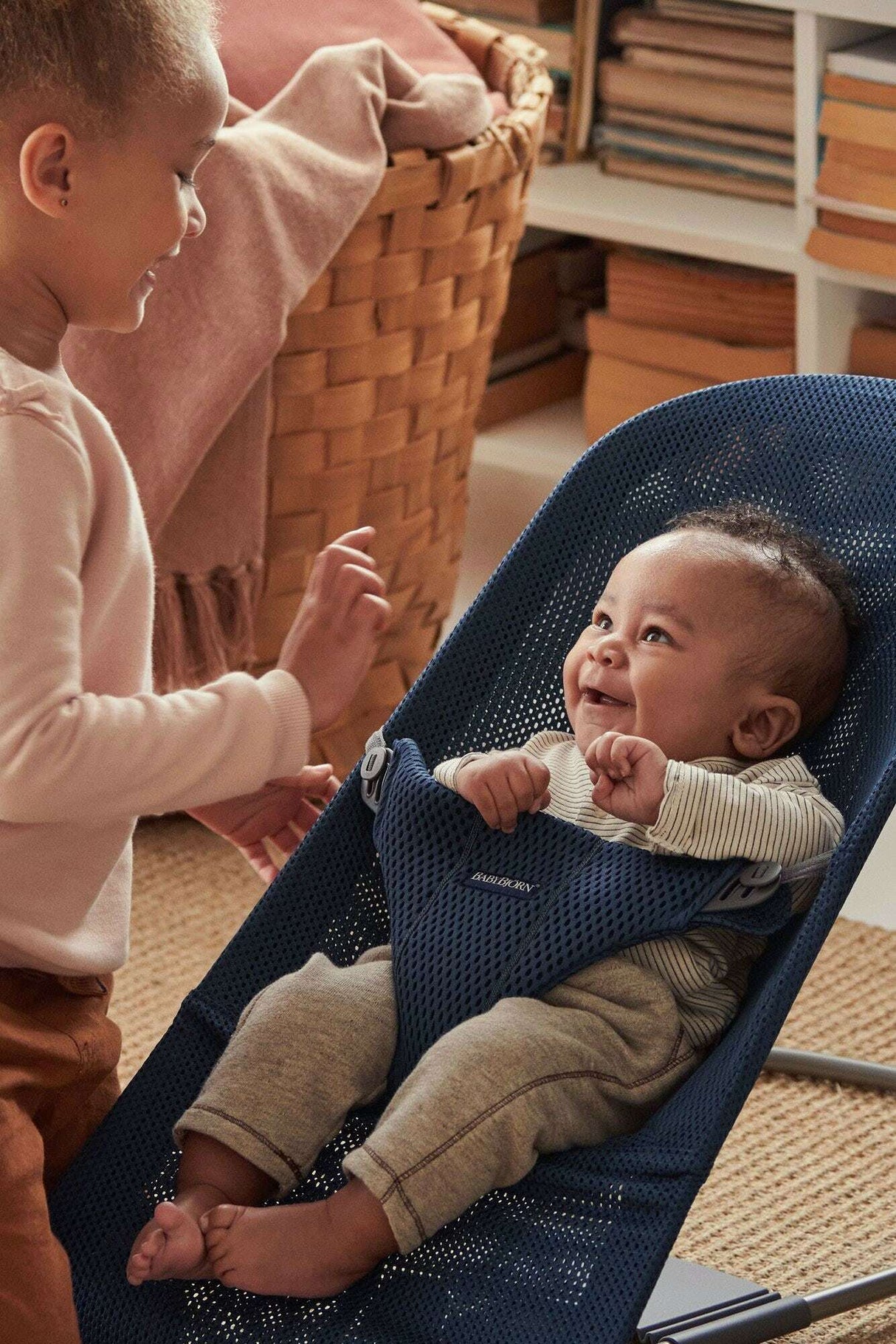 Babybjorn - Bliss嬰兒搖椅(海軍藍)