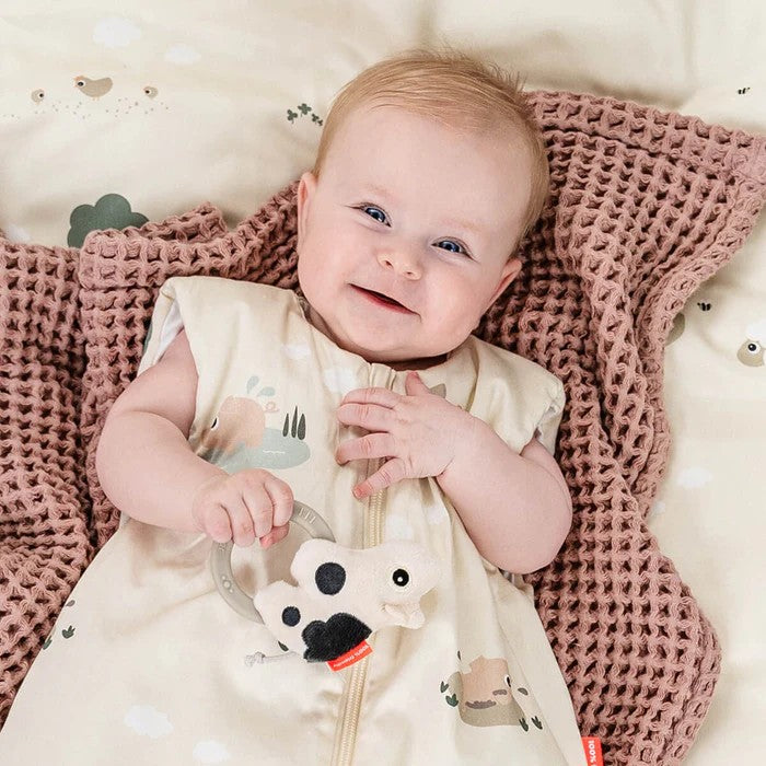 Done By Deer - 感官手搖鈴帶牙膠