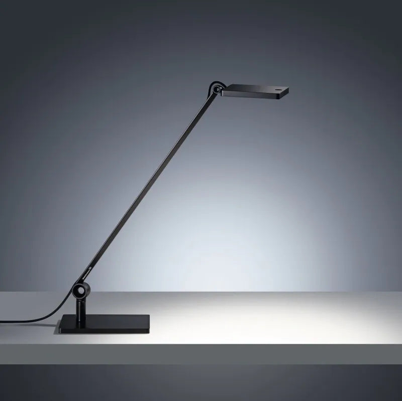 Waldmann - PARA.MI 方形單臂檯燈 連方形底座