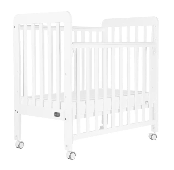 Baby Star - Medi Baby Cot with 3" Mattress - White / New Zealand Pine【Pre Order Now! Delivery after 7 working days】