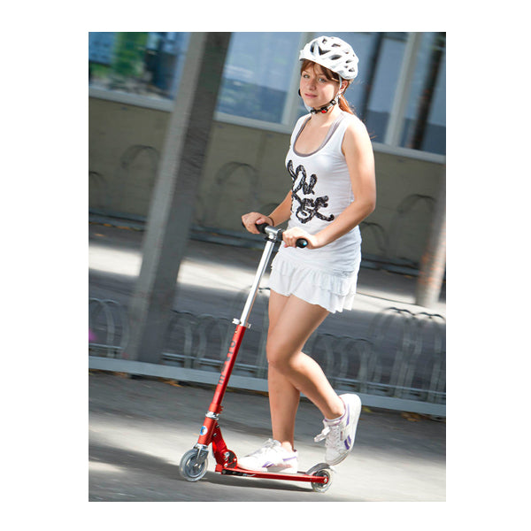 Micro - Sprite 基礎款滑板車(5-12歲)【立即預訂！7個工作天後出貨】