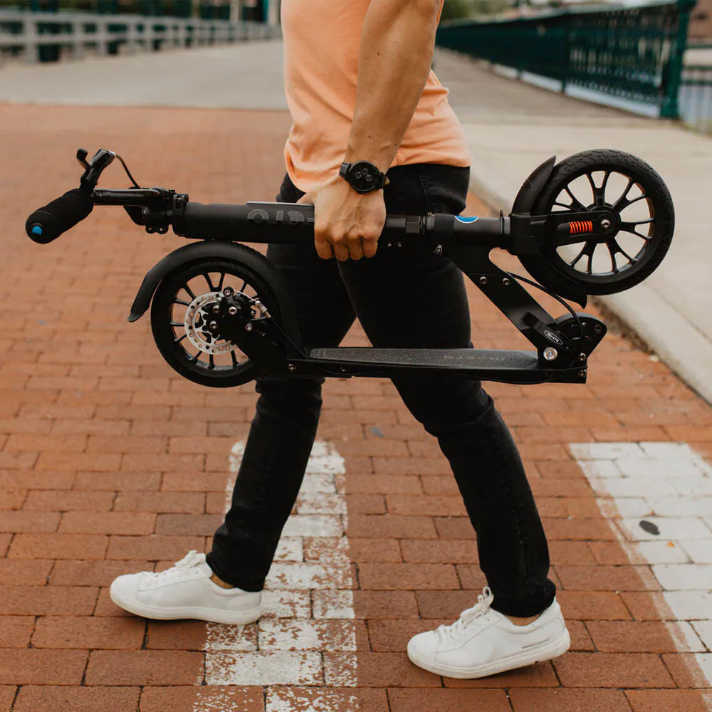 Micro - Micro Metropolitan Deluxe 黑色 (18+)【立即預訂! 7個工作日後出貨】